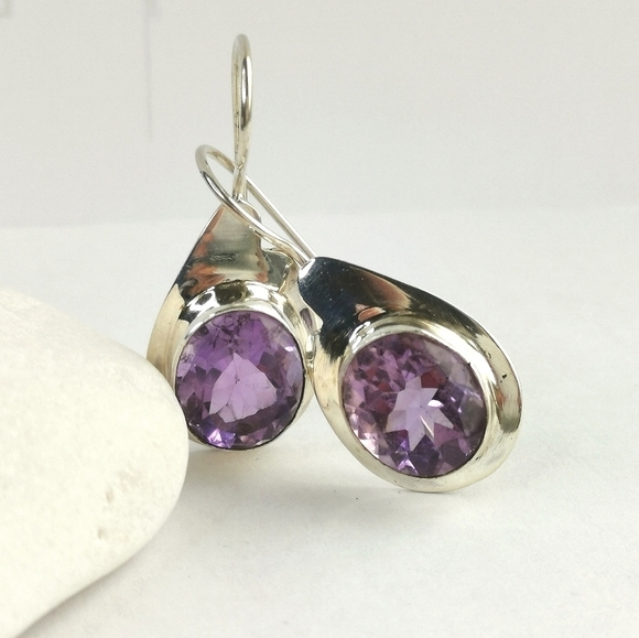 NWT Sterling Silver modernist 4ct oval amethyst drop earrings - Picture 9 of 9